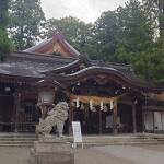 地域への恩返し ─ 白山比咩神社の境内清掃